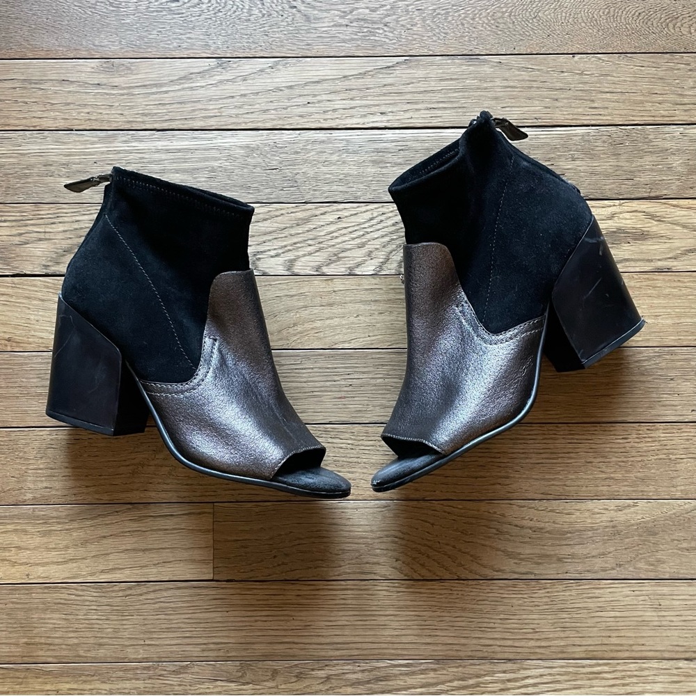 Black open toe ankle boots 
Size 8M